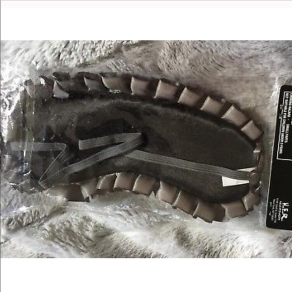 50 Shades of Gray Satine Blind Fold - Picture 2 of 2